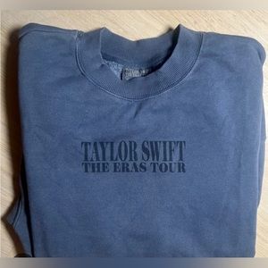 Authentic Taylor Swift Blue/Gray crew neck